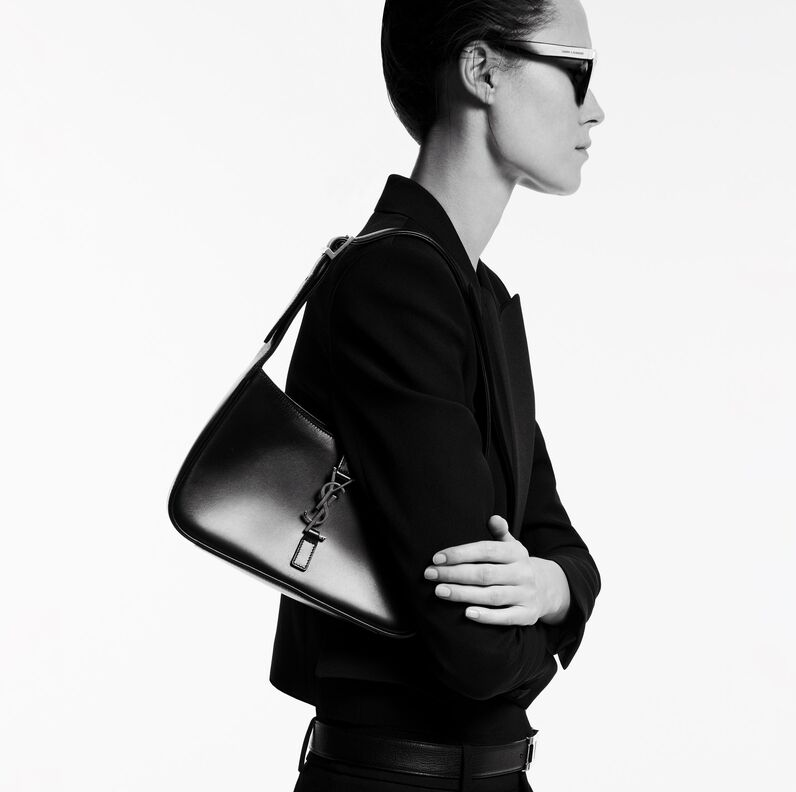 Alternative view of Túi Saint Laurent Le 5 À 7 ‘Black’ 6572282R20W1000