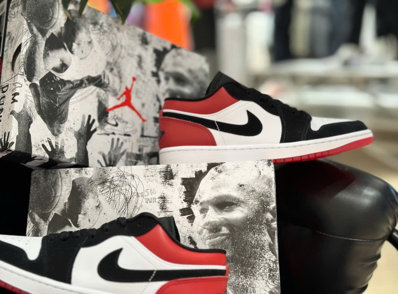 Giày Nike Air Jordan 1 Low SE ‘Black Toe 2025’ IB8971-106 - Ảnh 3