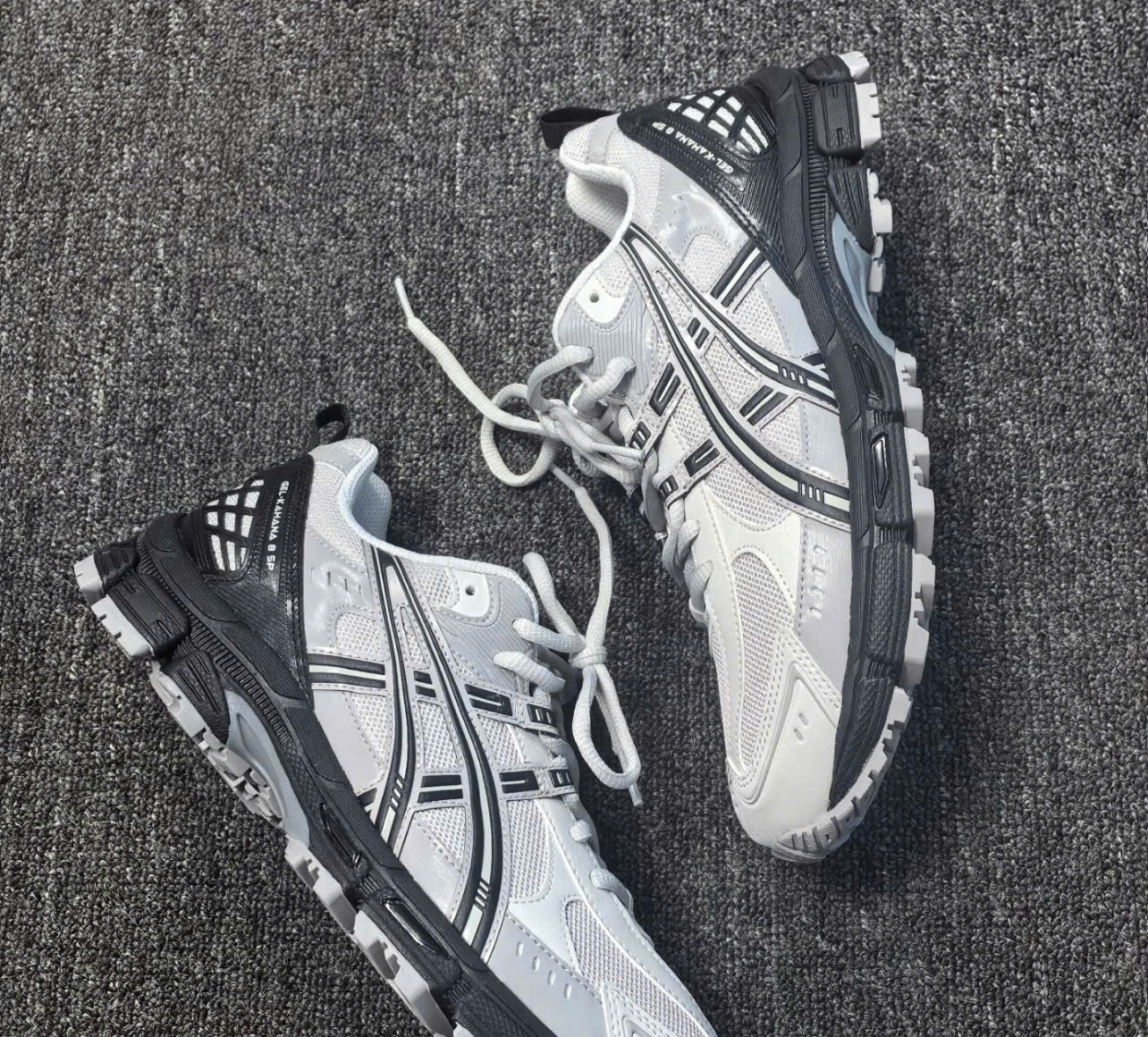 Alternative view of Giày Asics Gel-Kahana 8 SP ‘Grey Silver’ 1011C091-020