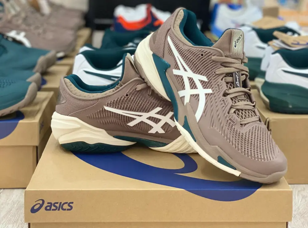 Alternative view of Giày Asics Court FF 3 'Taupe Grey' 1041A370-020