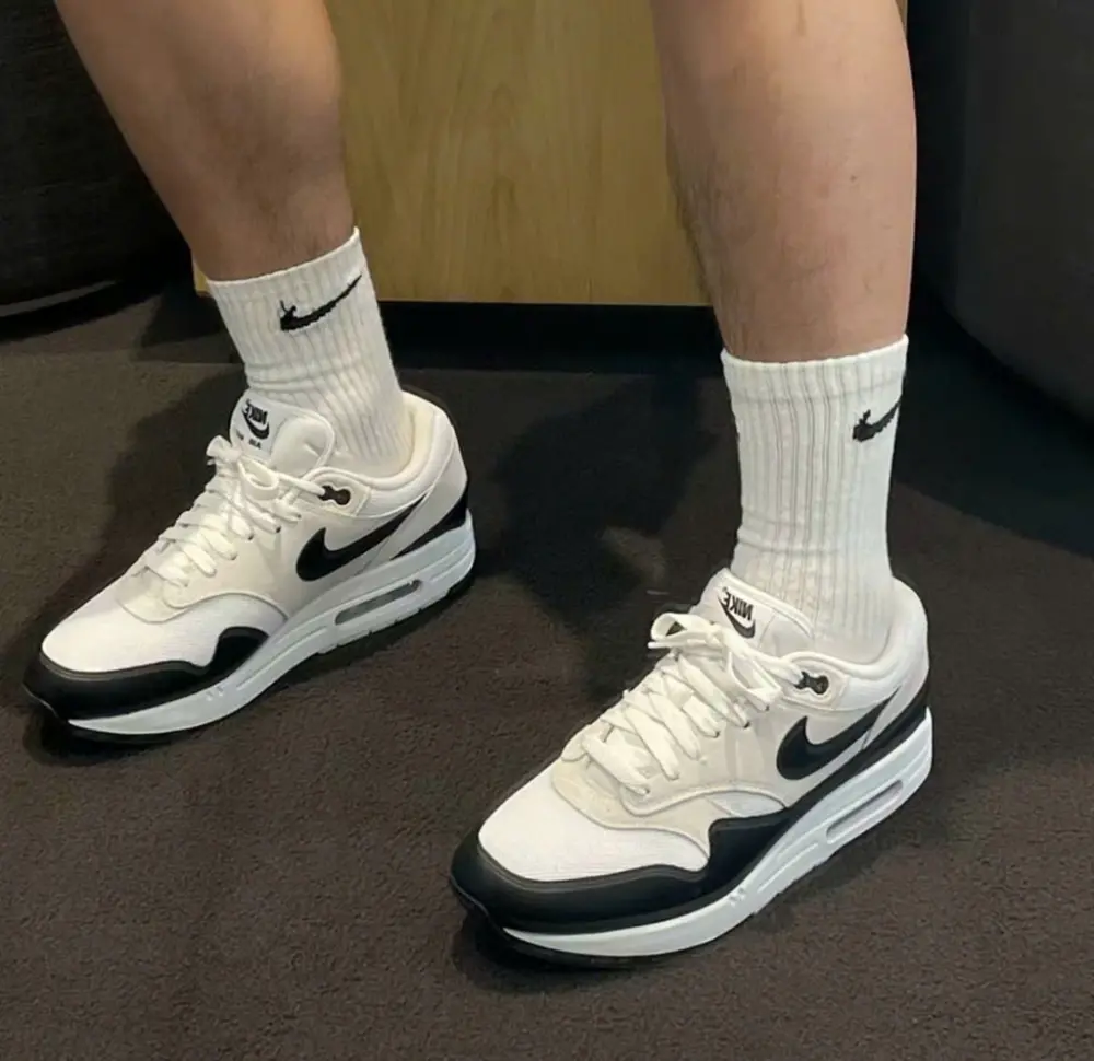 Giày Nike Air Max 1 Essential ‘White Black’ FZ5808-101 - Ảnh 3