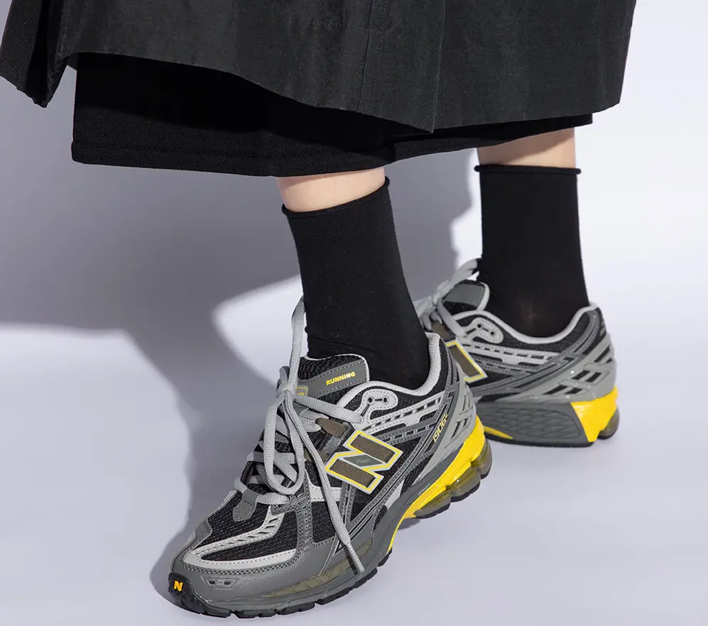 Alternative view of Giày New Balance 1906R Shoes ‘Grey Yellow’ M1906NA