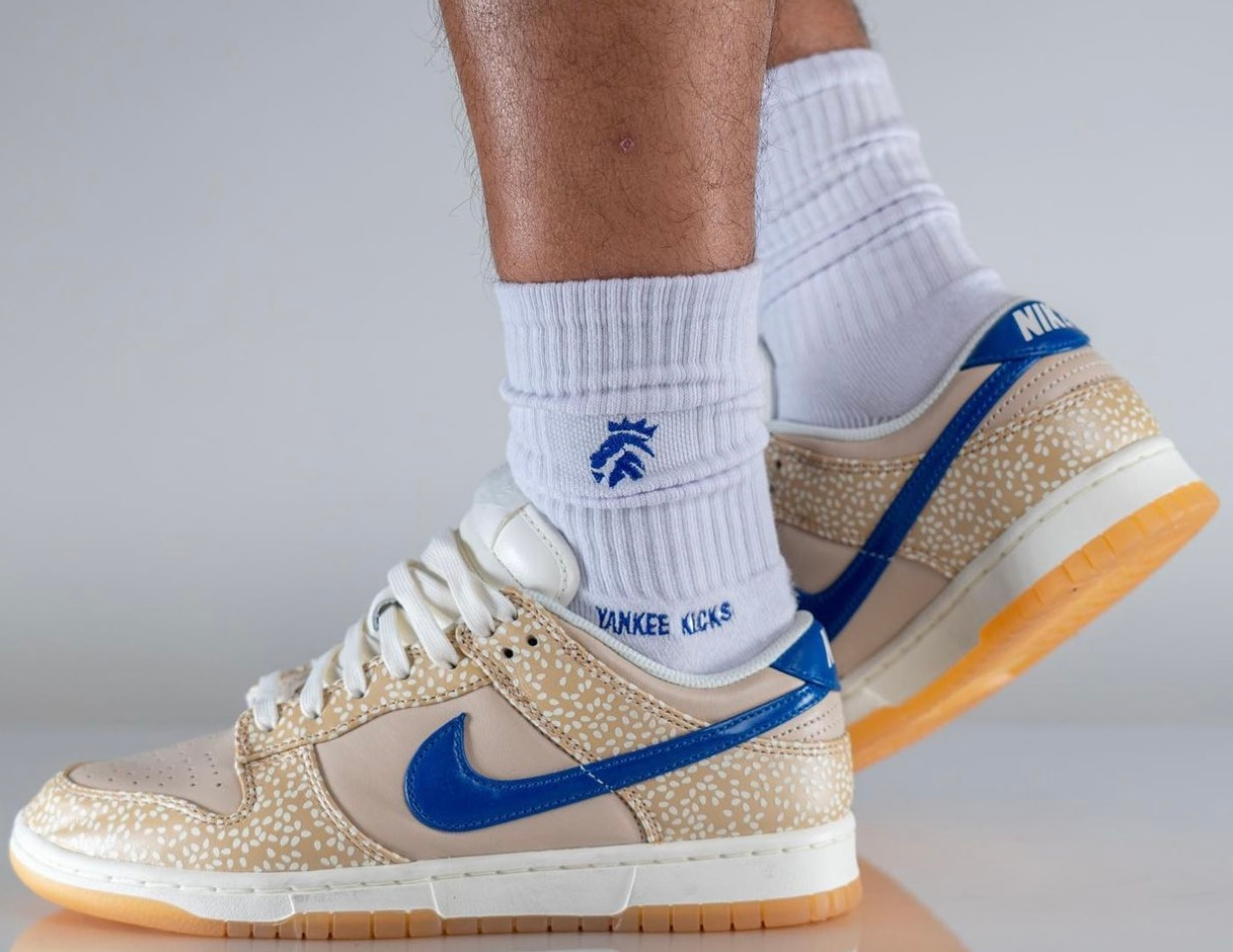 Alternative view of Giày Nike Dunk Low ‘Montreal Bagel Sesame’ DZ4853-200