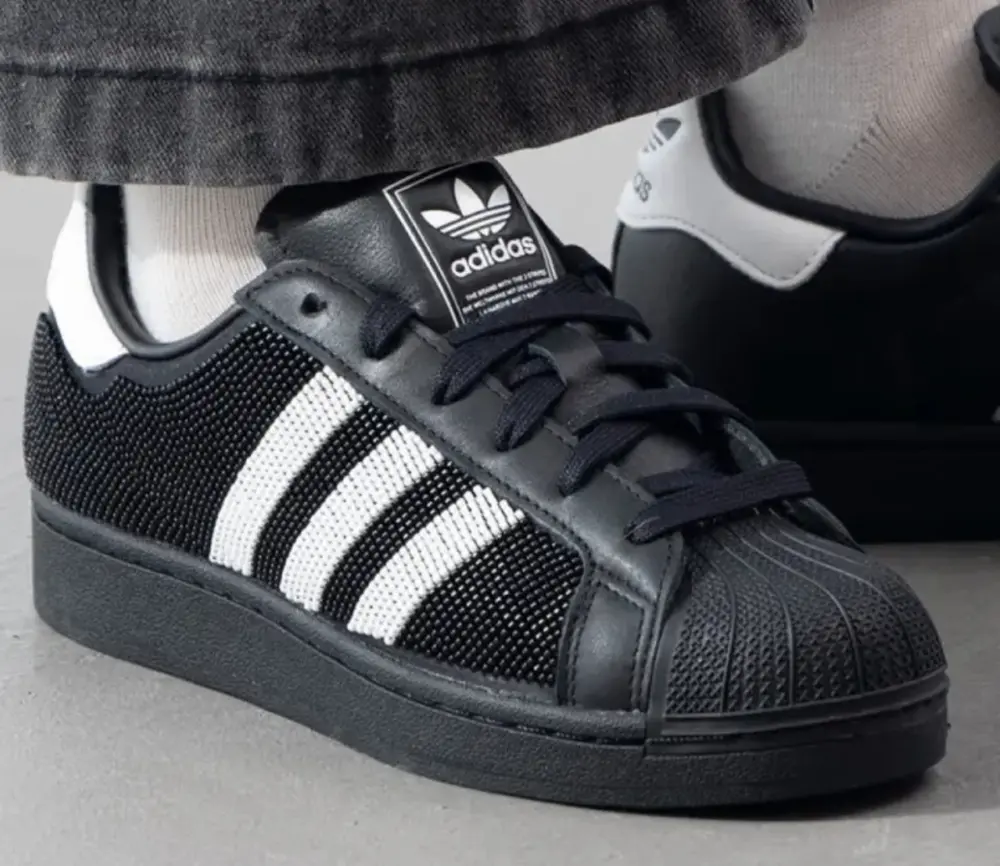 Alternative view of Giày Adidas Superstar II Wmns ‘Beaded’ JH7098