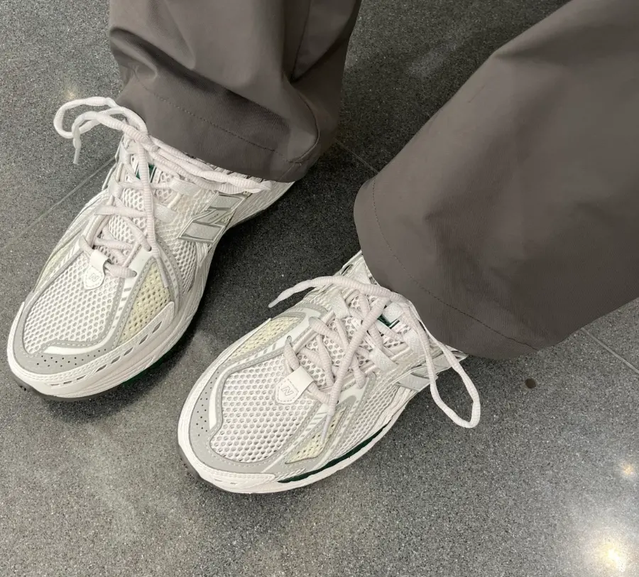 Alternative view of Giày New Balance 1906R ‘China Smu’ M1906RGP