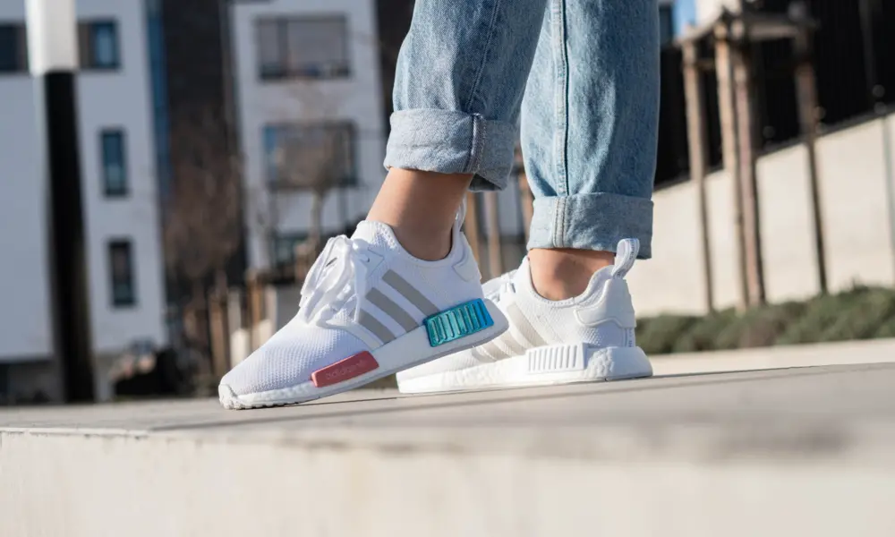 Alternative view of Giày Adidas Wmns NMD_R1 ‘White Grey Blue Rose’ FX7074