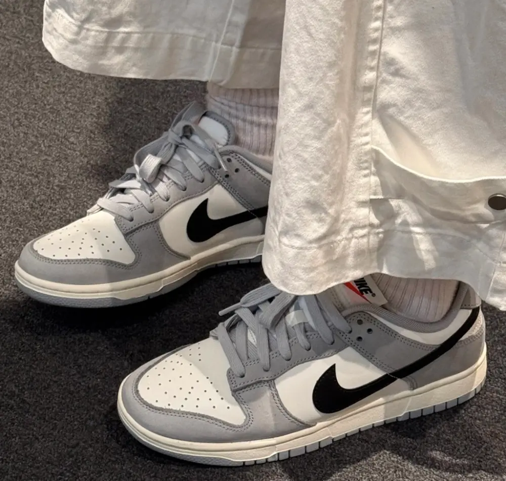 Alternative view of Giày Nike Dunk Low 'Smoke Grey' IB3079-101