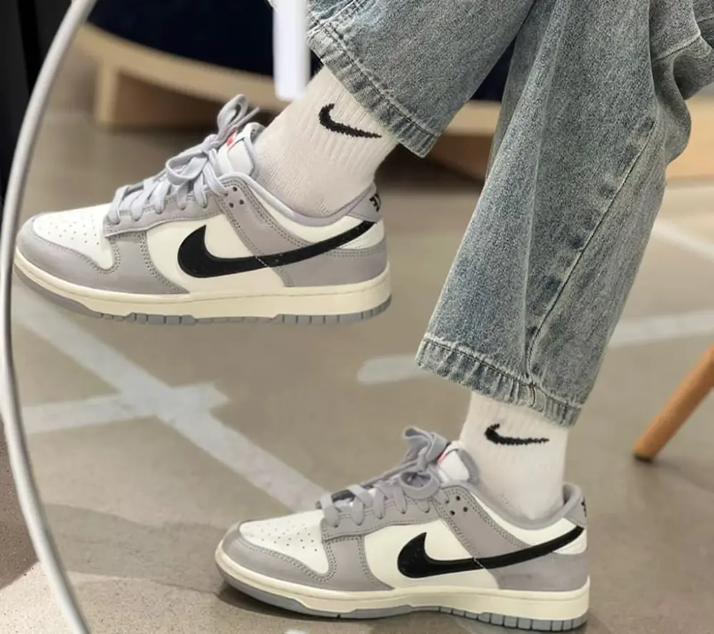 Giày Nike Dunk Low 'Smoke Grey' IB3079-101 - Ảnh 3