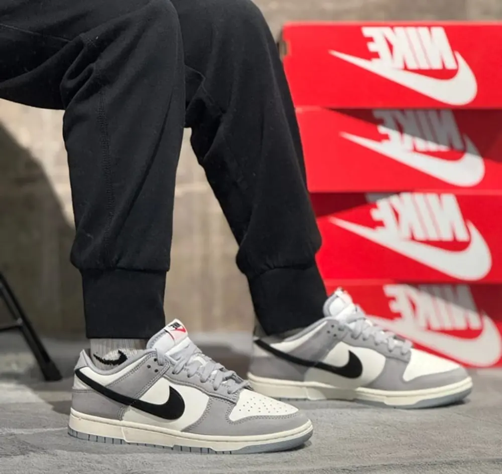 Giày Nike Dunk Low 'Smoke Grey' IB3079-101 - Ảnh 4