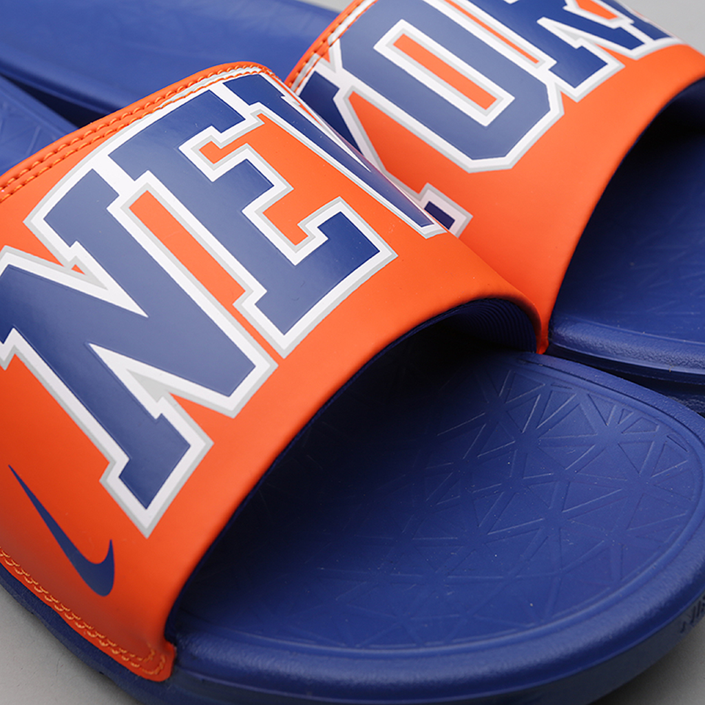 Alternative view of Dép Nike NBA x Benassi ‘Knicks’ 917551-800