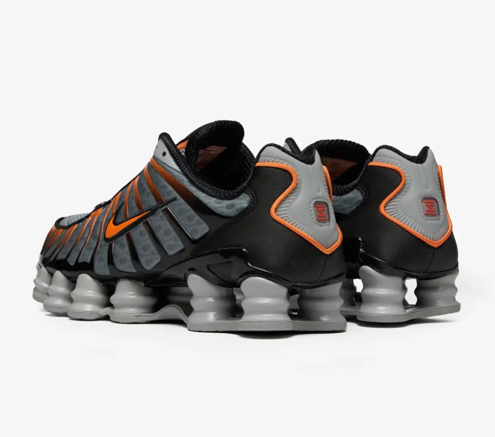 Alternative view of Giày Nike Shox TL ‘Light Smoke Grey Black’ AV3595-011
