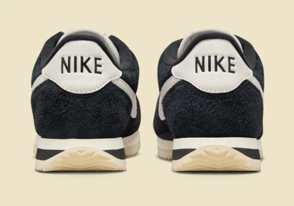 Giày Nike Cortez Cleans Up In ‘Black Suede’ FJ2530-001 - Ảnh 5