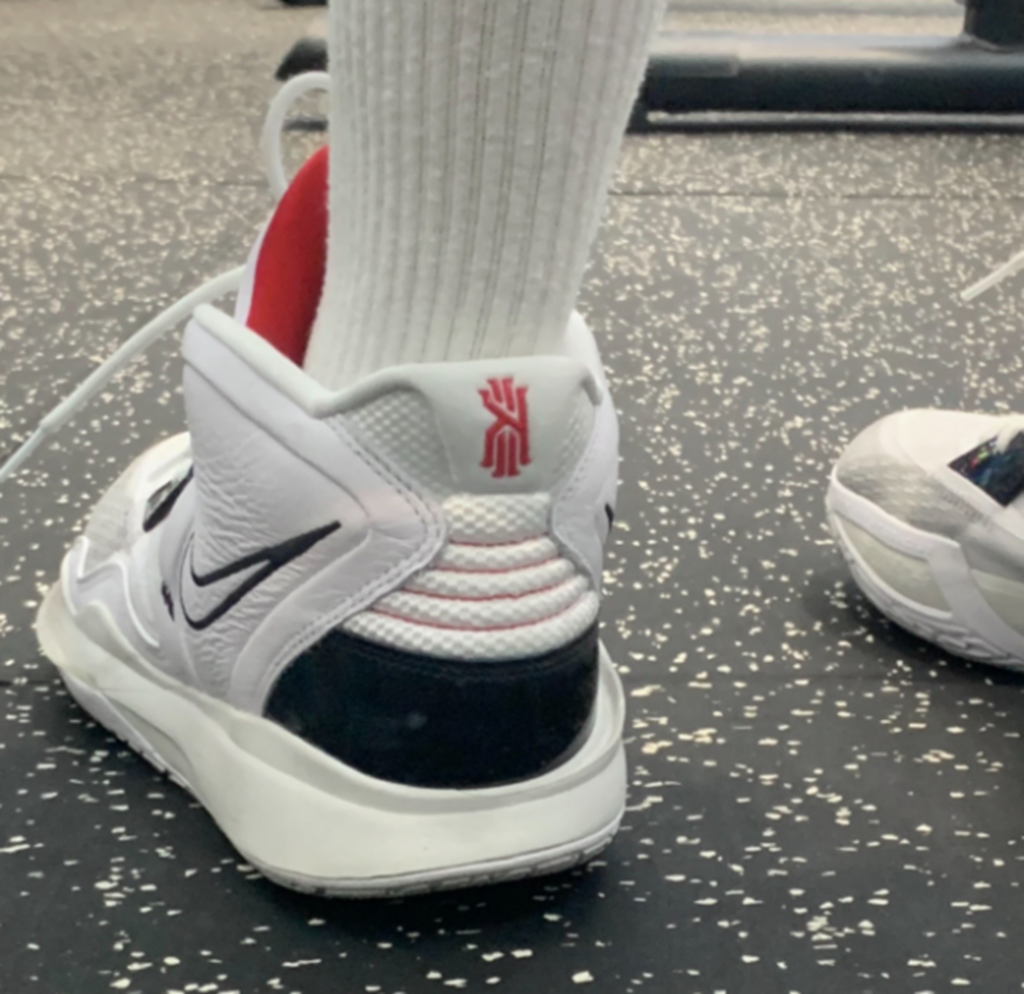 Alternative view of Giày Nike Kyrie 8 ‘Machine’ CZ0204-101