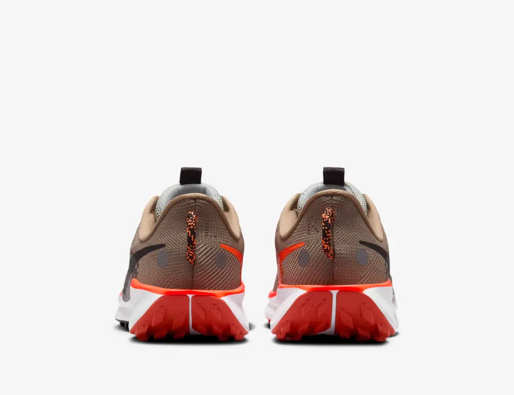 Giày Nike Pegasus Trail 5 GS ‘Khaki Hyper Crimson’ FV5638-200 - Ảnh 3