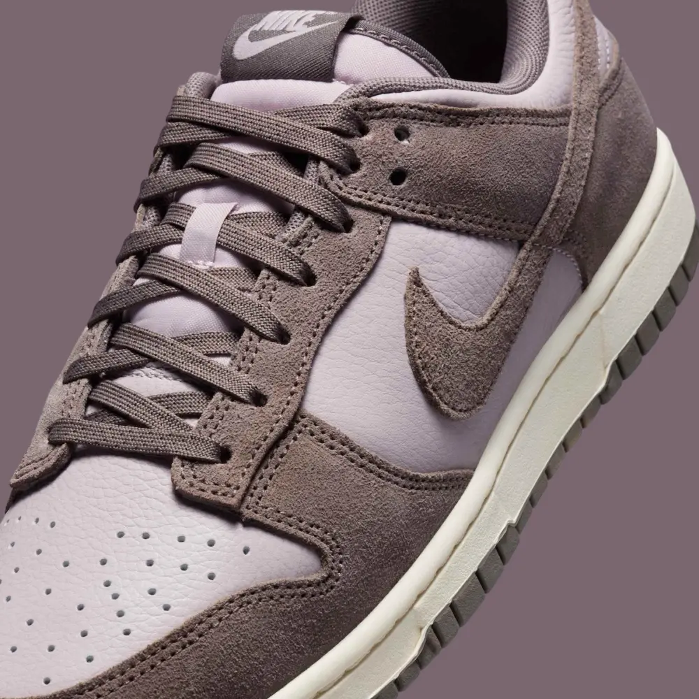 Alternative view of Giày Nike Dunk Low SE ‘Platinum Violet Cave Stone’ FQ8249-001