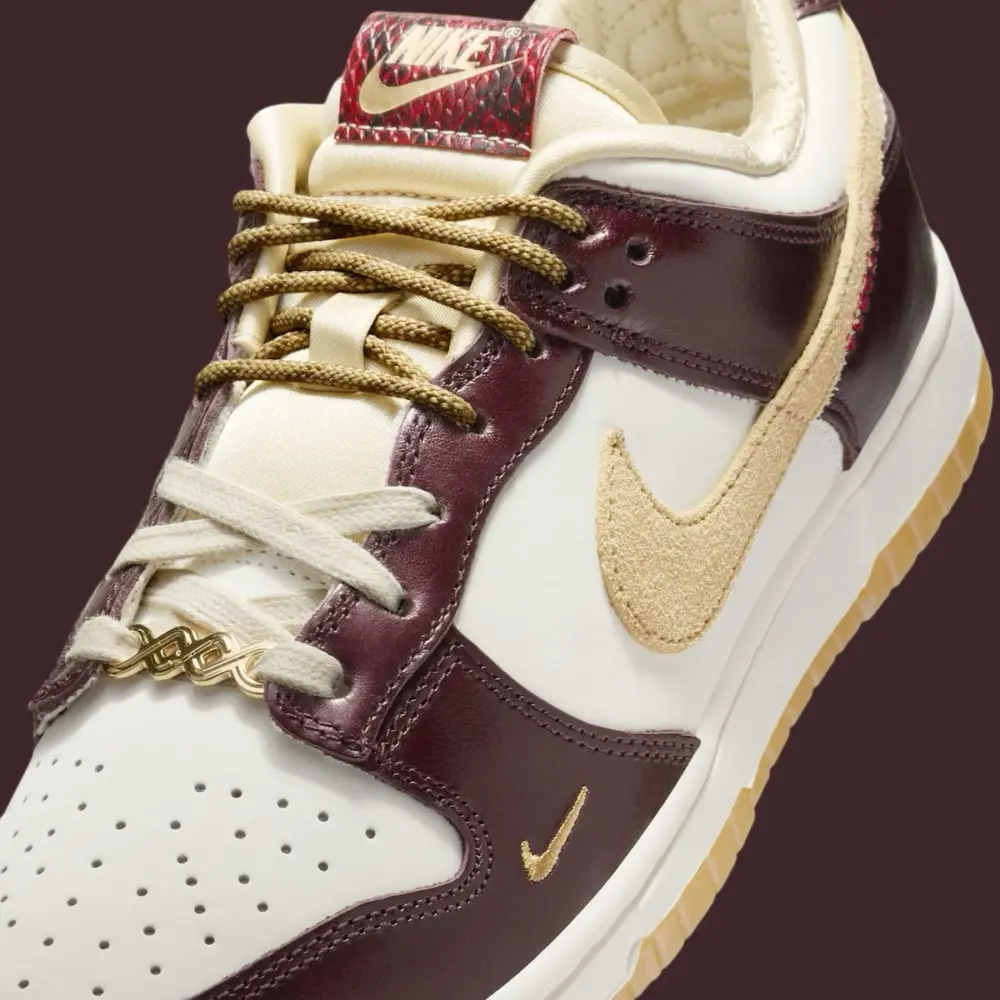 Alternative view of Giày Nike Dunk Low ‘Year Of The Snake’ HV5991-171