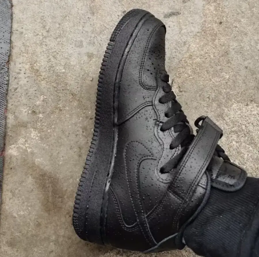 Giày Nike Air Force 1 Mid LE GS ‘Triple Black’ DH2933-001 - Ảnh 4