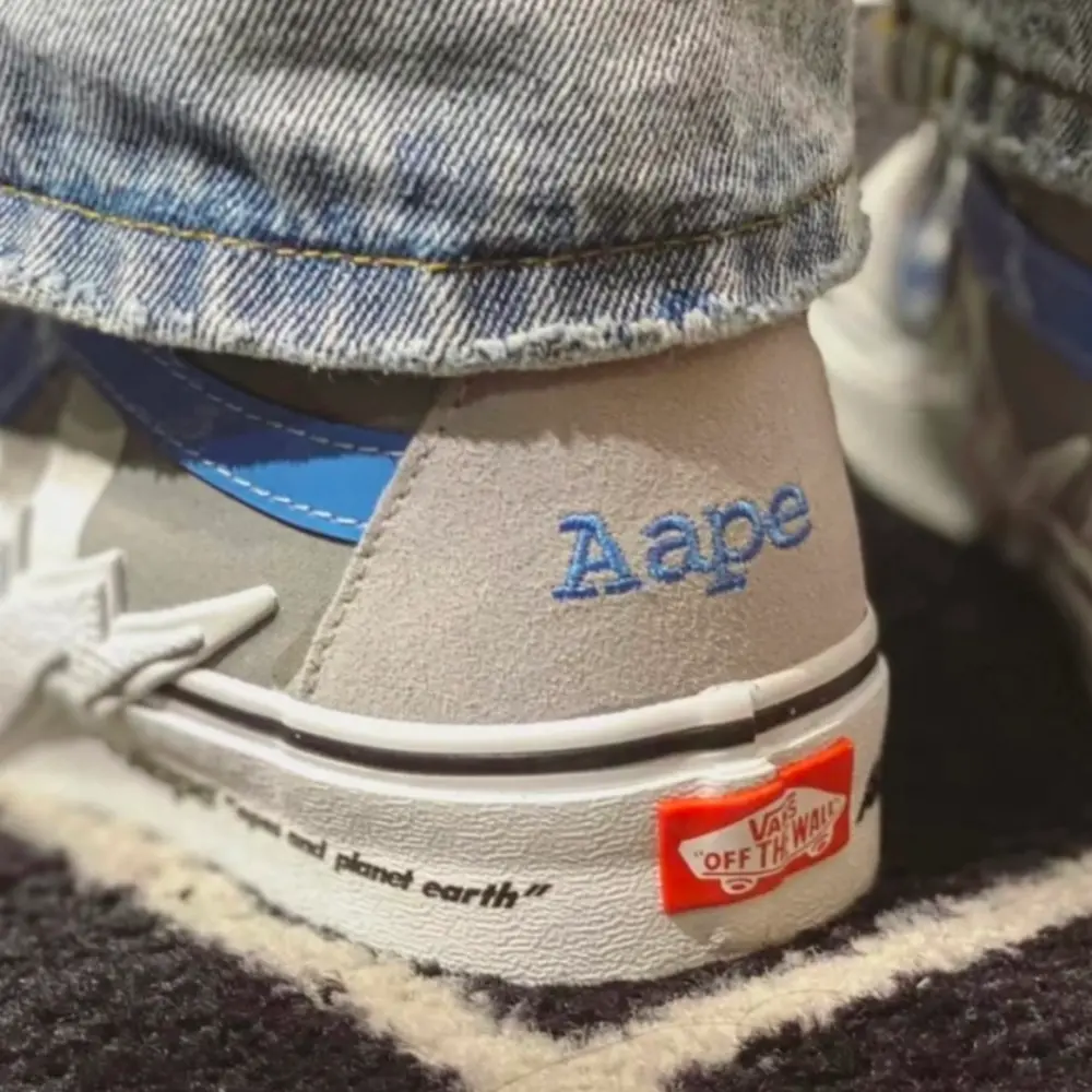 Alternative view of Giày Vans x AAPE Sk8-Hi ‘Bolt Grey’ VN0A5JIVY311