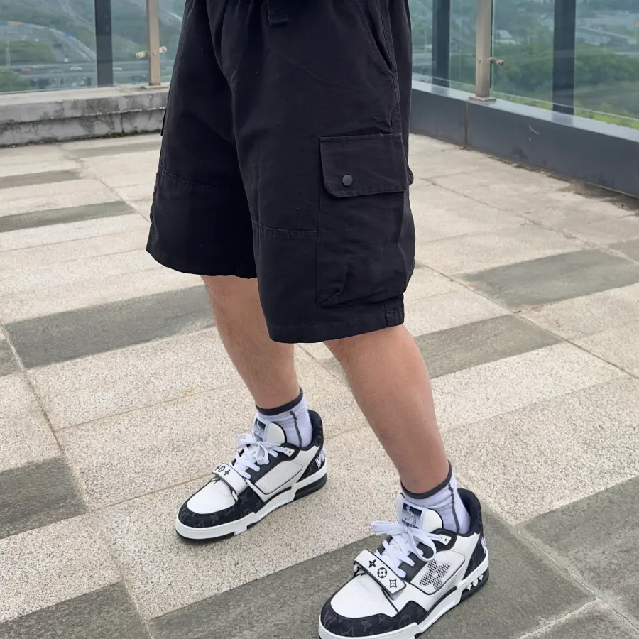 Alternative view of Giày Louis Vuitton Trainer Mid ‘Black White’ 1ACP25