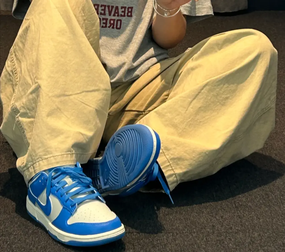 Alternative view of Giày Nike Dunk Low ‘Detroit Lions’ HF5441-002