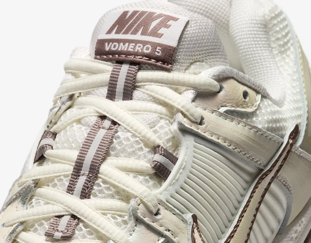 Alternative view of Giày Nike Zoom Vomero 5 ‘Sail Mink Brown Black’ IB8129-133