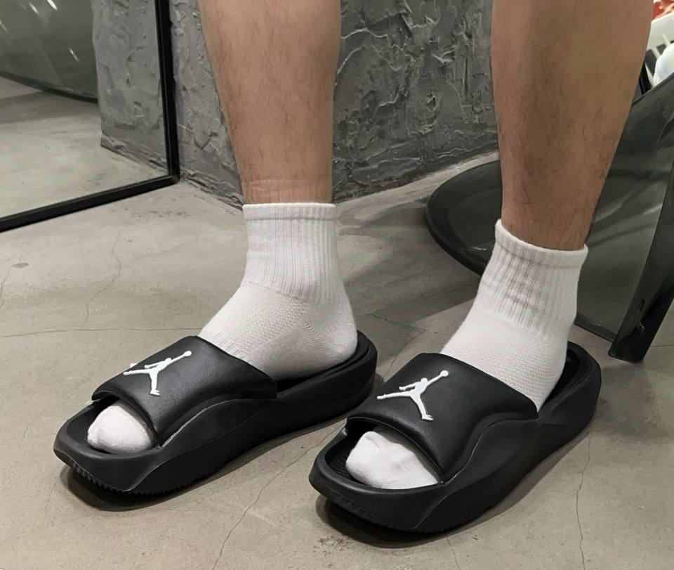 Alternative view of Dép Nike Jordan Air Franchise ‘Black White’ HF3263-001