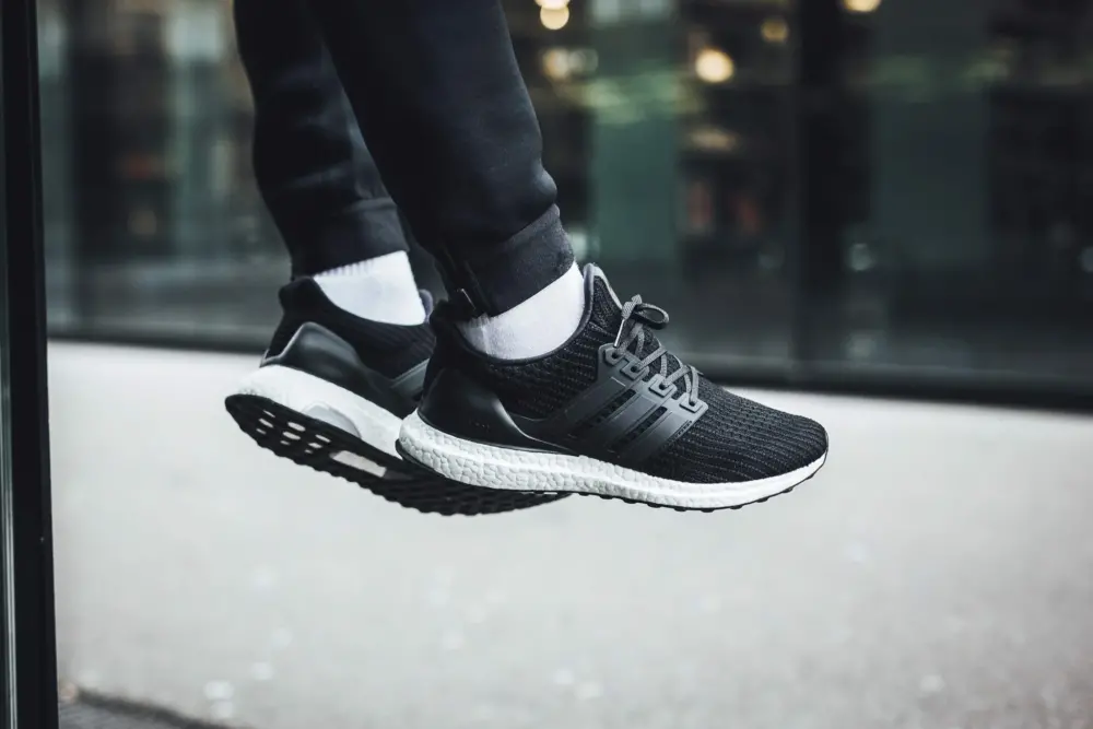Giày Adidas Wmns UltraBoost 4.0 ‘Core Black’ BB6149 - Ảnh 7