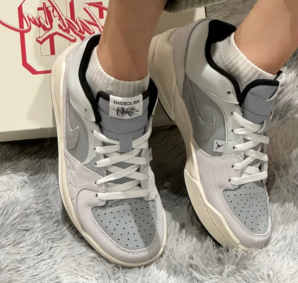 Alternative view of Giày Nike Air Jordan Stadium 90 ‘Light Smoke Grey’ HV1810-001