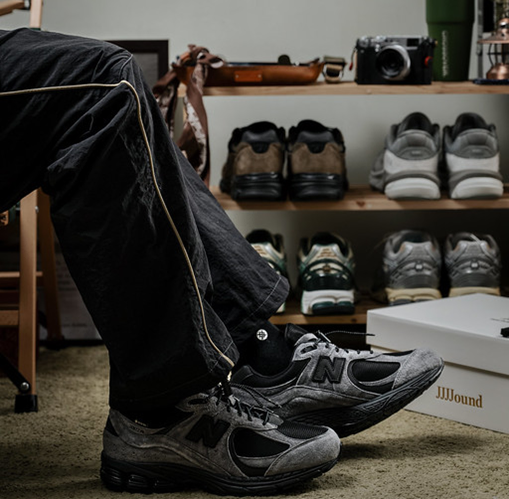 Giày New Balance 2002R x GORE-TEX ‘Charcoal’ M2002RXZ - Ảnh 6