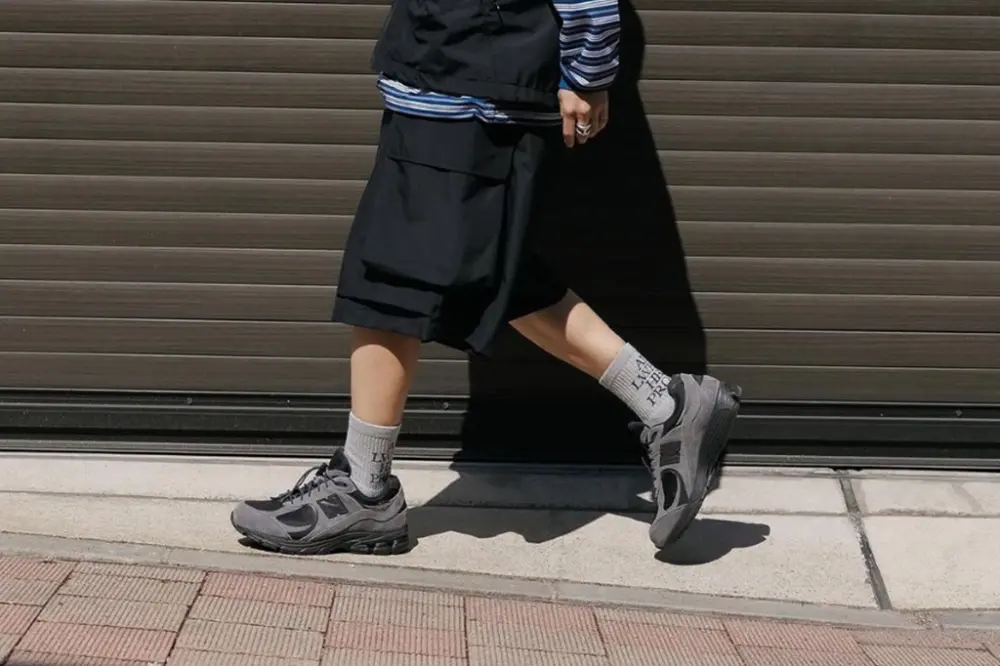 Giày New Balance 2002R x GORE-TEX ‘Charcoal’ M2002RXZ - Ảnh 3