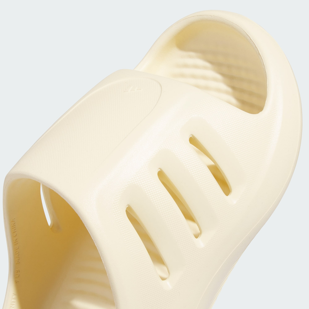 Alternative view of Dép Adidas AdiFOM IIInfinity Slide ‘Warm Vanilla’ JH8019