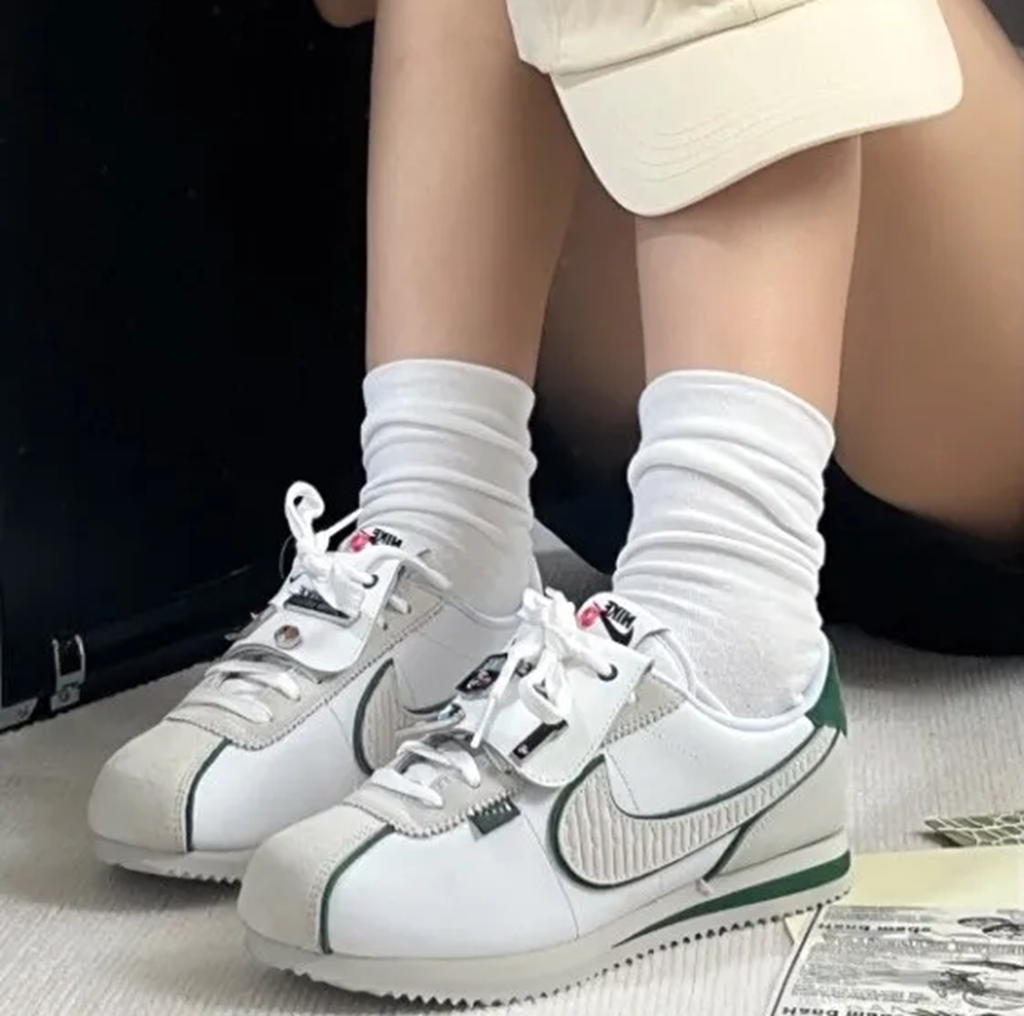 Giày Nike Cortez ‘White Green Light Bone’ FQ0259-110 - Ảnh 4