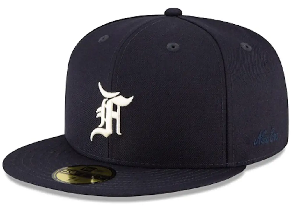 Mũ Fear Of God Essentials New Era 59Fifty FW21 ‘Navy’