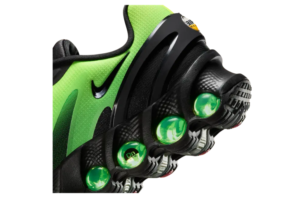 Giày Nike Air Max DN8 'Black Green Strike' HQ4681-010 - Ảnh 5