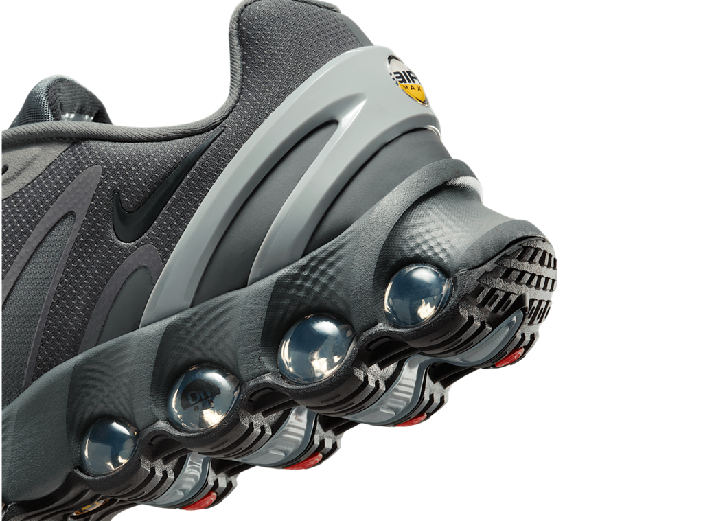 Alternative view of Giày Nike Air Max DN8 'Iron Grey' FQ7860-004