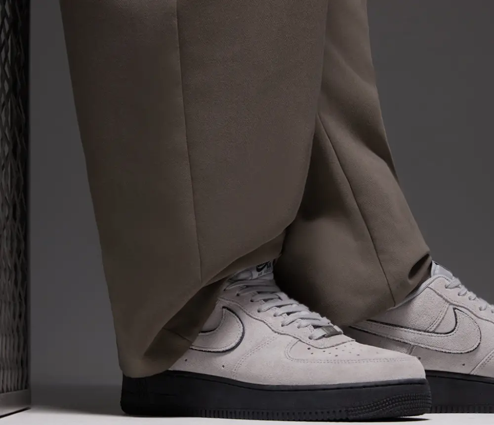 Alternative view of Giày Nike Air Force 1 Low ‘Smoke Grey Suede’ HQ1966-001