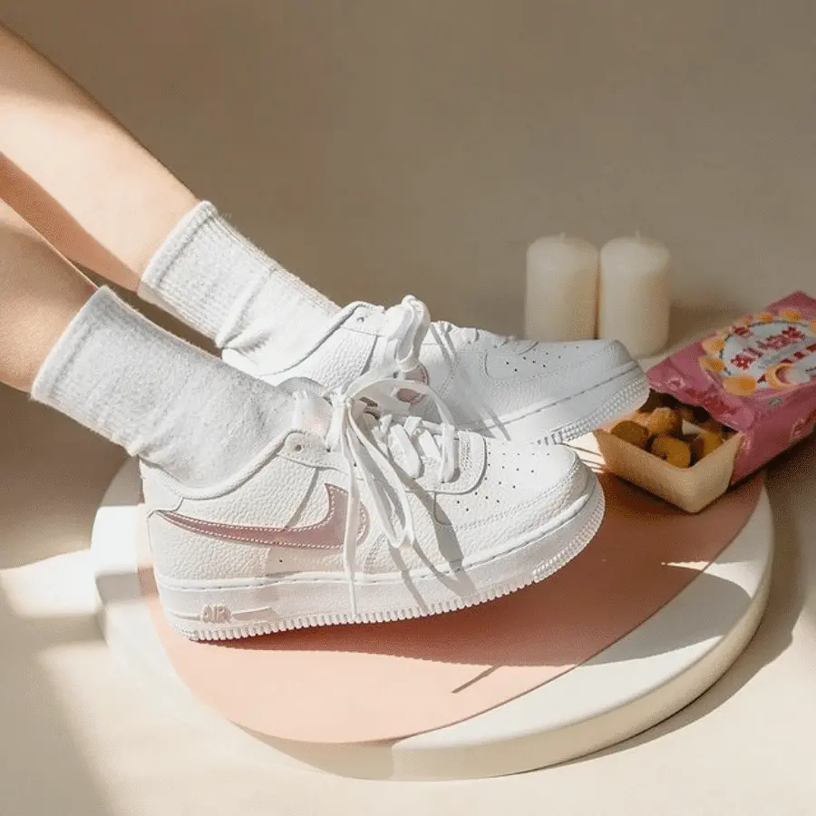 Alternative view of Giày Nike Air Force 1 GS ‘White Pink Glaze’ CT3839-104