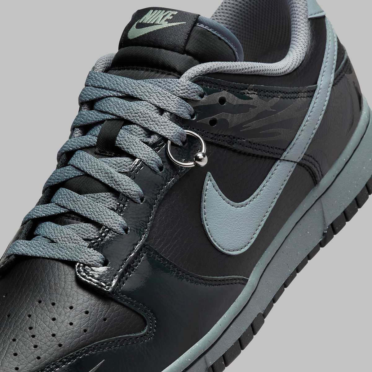 Alternative view of Giày Nike Dunk Low ‘Berlin’ FZ3053-001