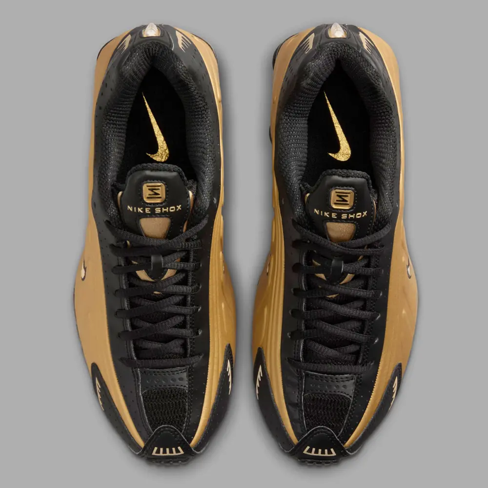 Giày Nike Shox R4 ‘Black Metallic Gold’ AR3565-005 - Ảnh 5