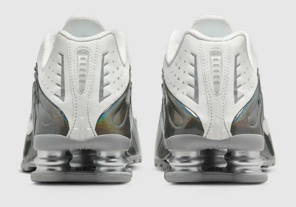 Giày Nike Shox R4 ‘White Iridescent’ IB7703-100 - Ảnh 3