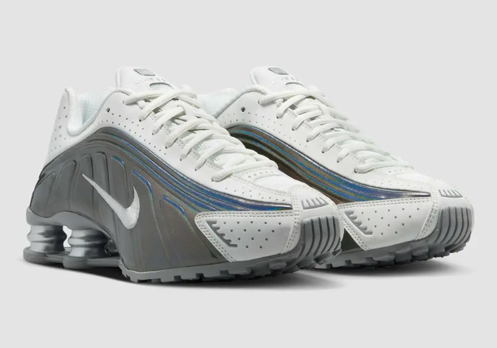 Giày Nike Shox R4 ‘White Iridescent’ IB7703-100 - Ảnh 5