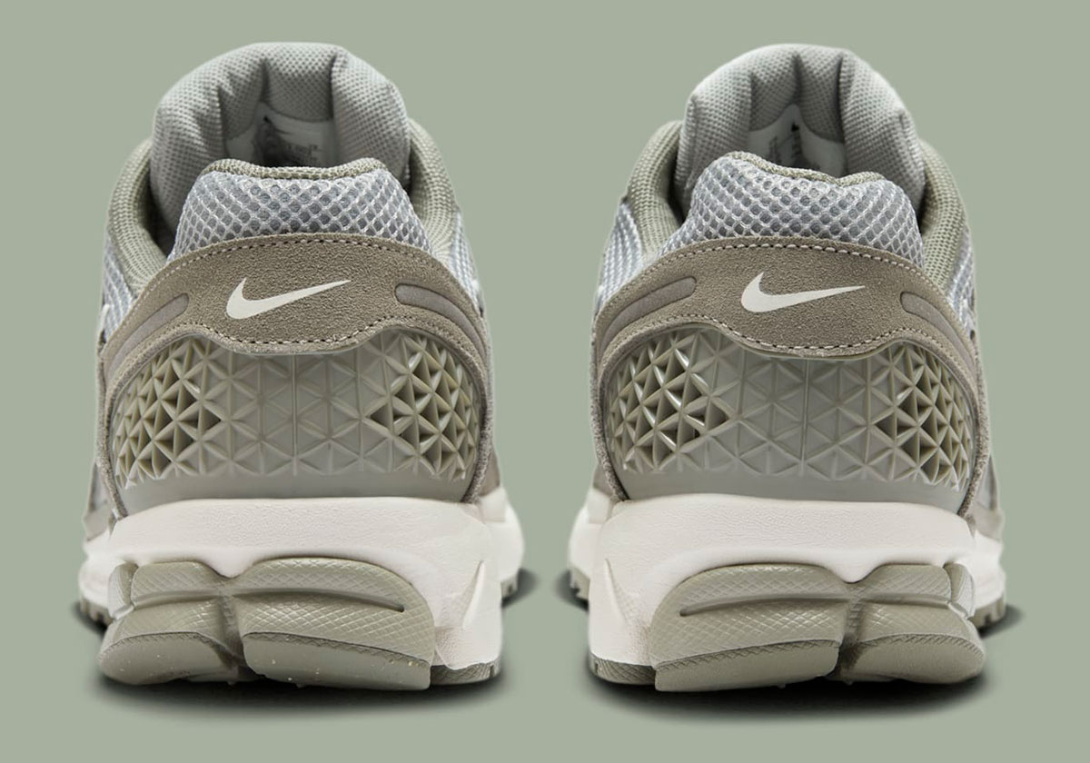 Giày Nike Air Zoom Vomero 5 ‘Dark Stucco’ HF1553-002 - Ảnh 4