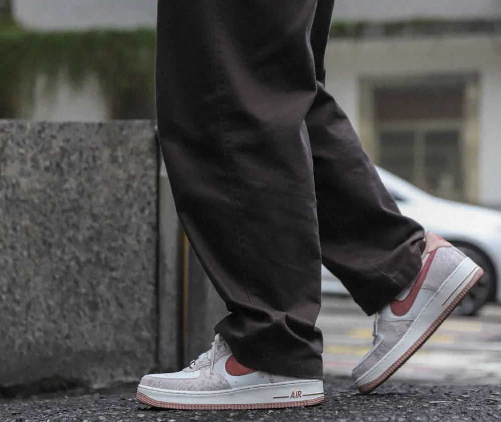 Alternative view of Giày Nike Air Force 1 Low ‘Pink Snakeskin’ HF2898-100