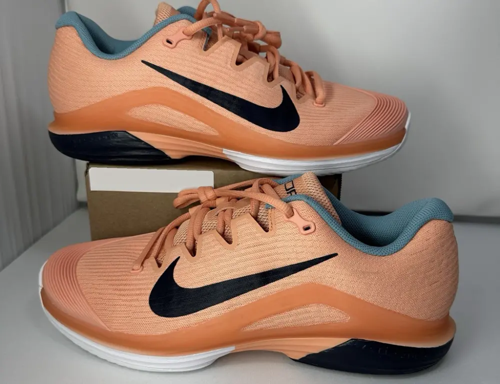 Alternative view of Giày Nike Court Air Zoom Vapor 12 HC 'Apricot Agate Obsidian' FV5552-800