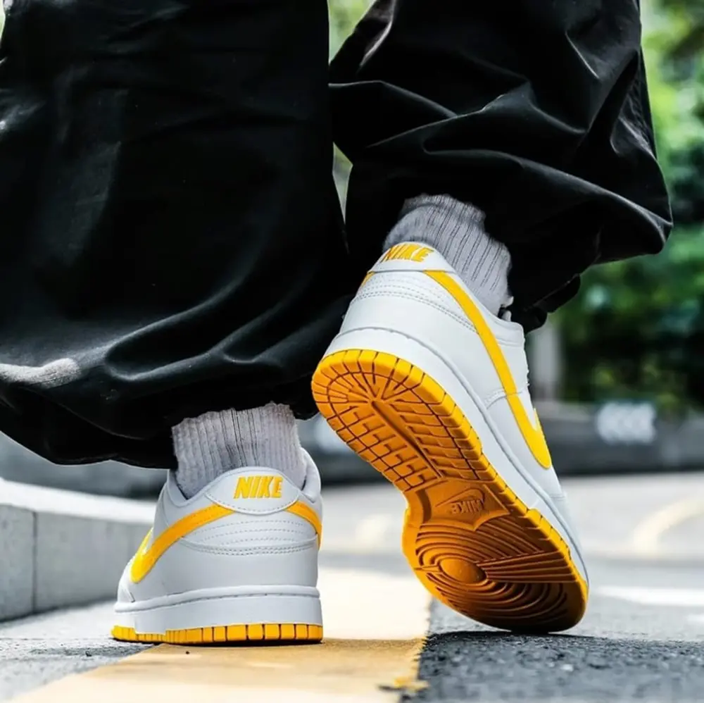 Giày Nike Dunk Low 'White University Gold' DV0831-110 - Ảnh 5