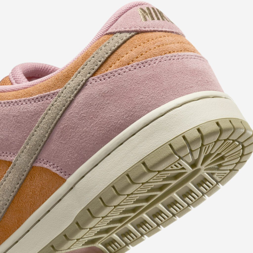 Giày Nike SB Dunk Low 'Red Stardust' HJ4135-600 - Ảnh 4