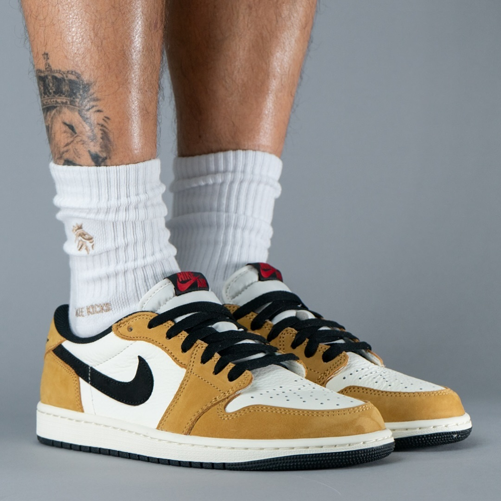 Giày Nike Air Jordan 1 Low OG ‘Rookie Of The Year’ CZ0790-107 - Ảnh 4