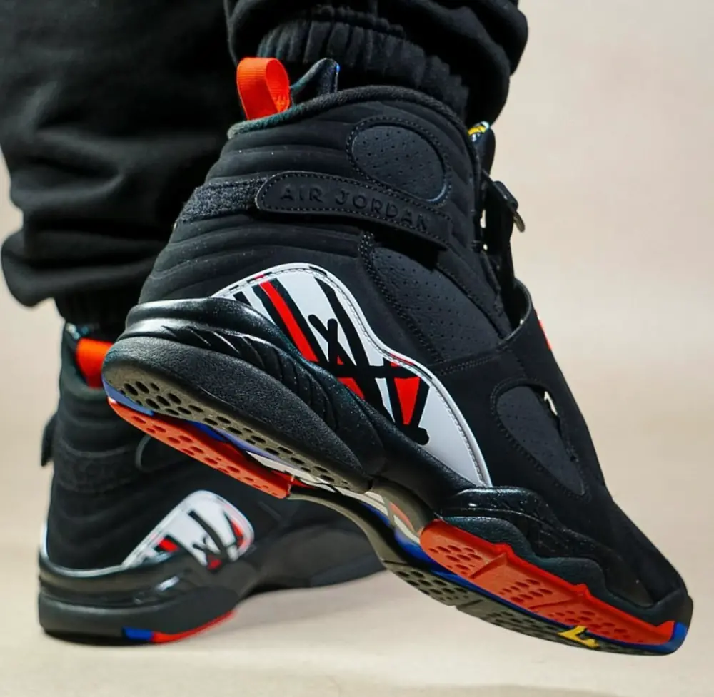 Alternative view of Giày Nike Air Jordan 8 Retro ‘Playoffs 2023’ 305381-062
