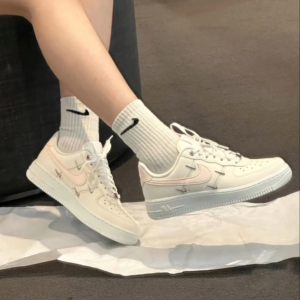 Giày Nike Air Force 1 Low ’07 LX ‘Rose Gold’ FV8110-181 - Ảnh 4