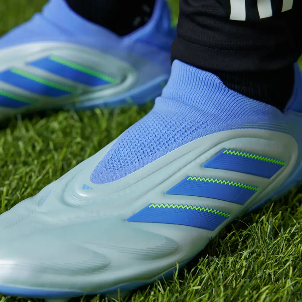 Alternative view of Giày Adidas Copa Pure 3 Elite Laceless FG 'Celestial Victory Pack' IH0075